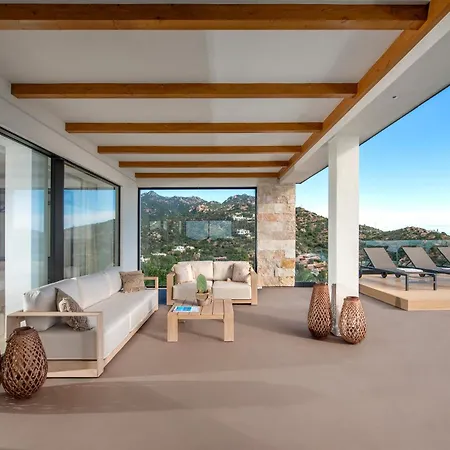 Cargiu - Luxury Sea View Villa Riva dei Pini